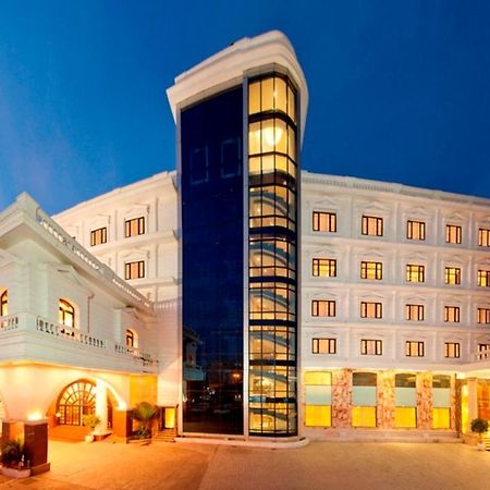 Anandha Inn Convention Centre And Suites Pondicherry Exterior photo